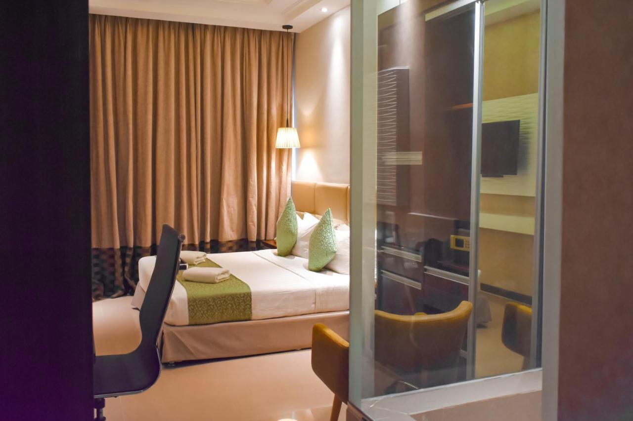 Mg Grand Hotel Olongapo City Exteriör bild