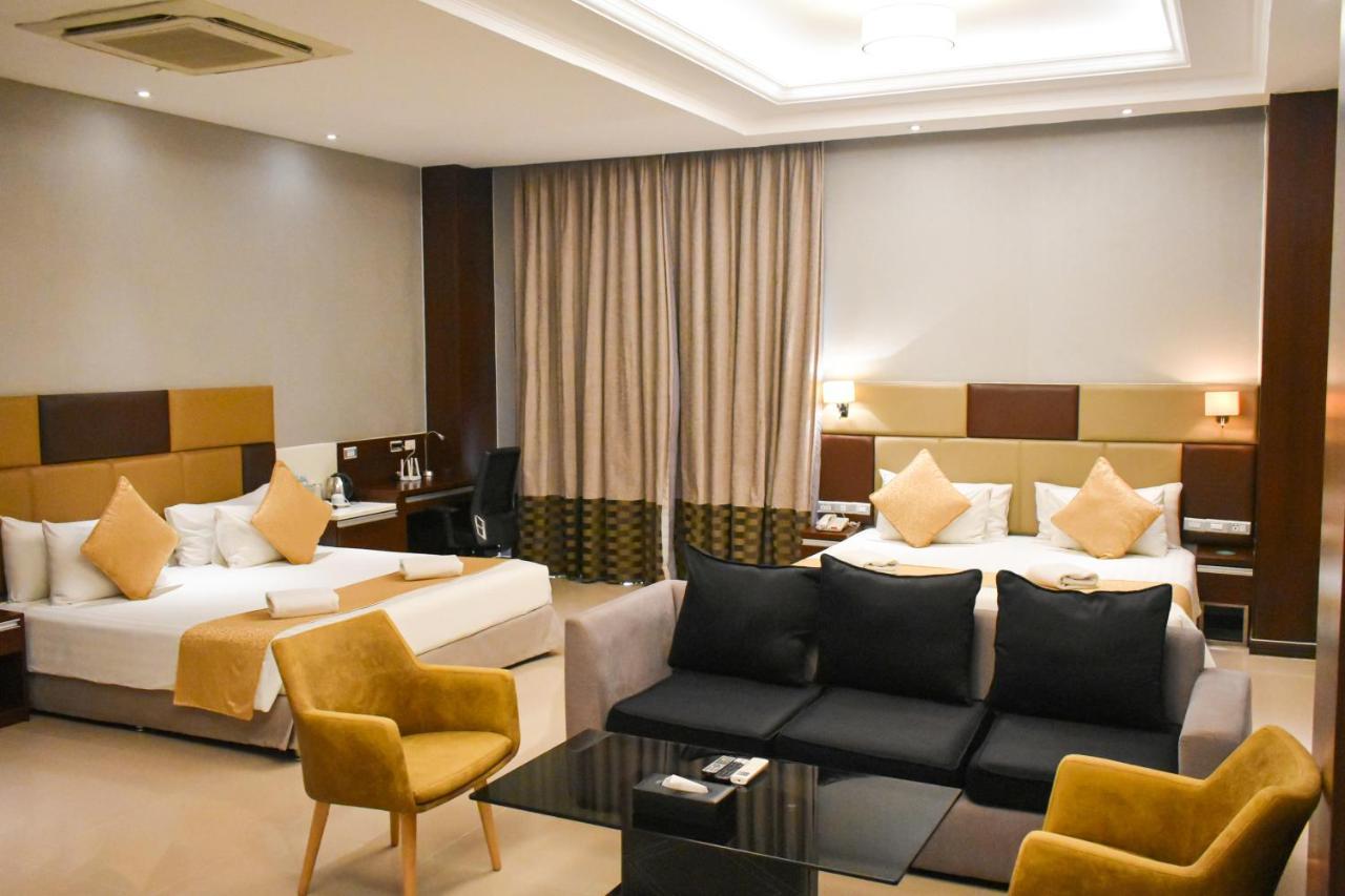 Mg Grand Hotel Olongapo City Exteriör bild