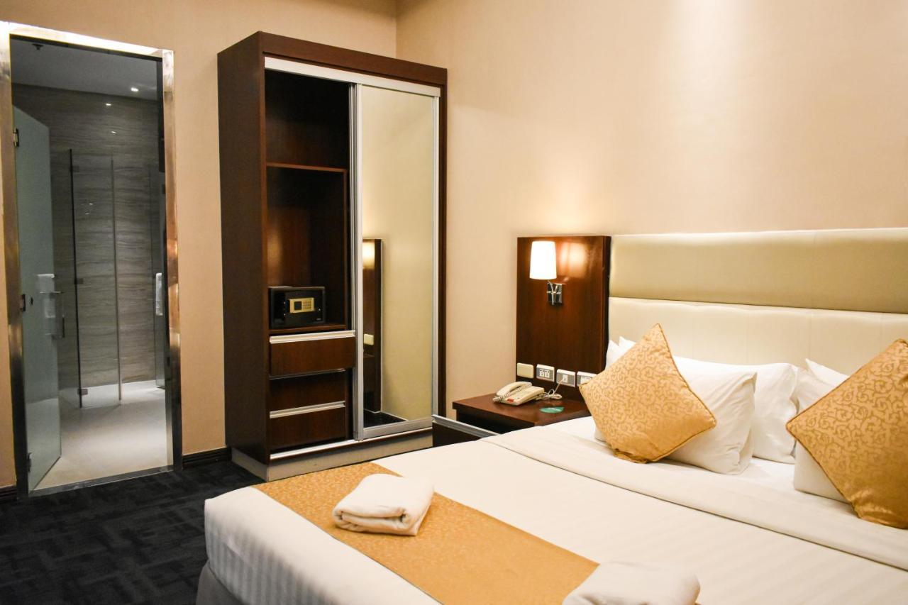 Mg Grand Hotel Olongapo City Exteriör bild